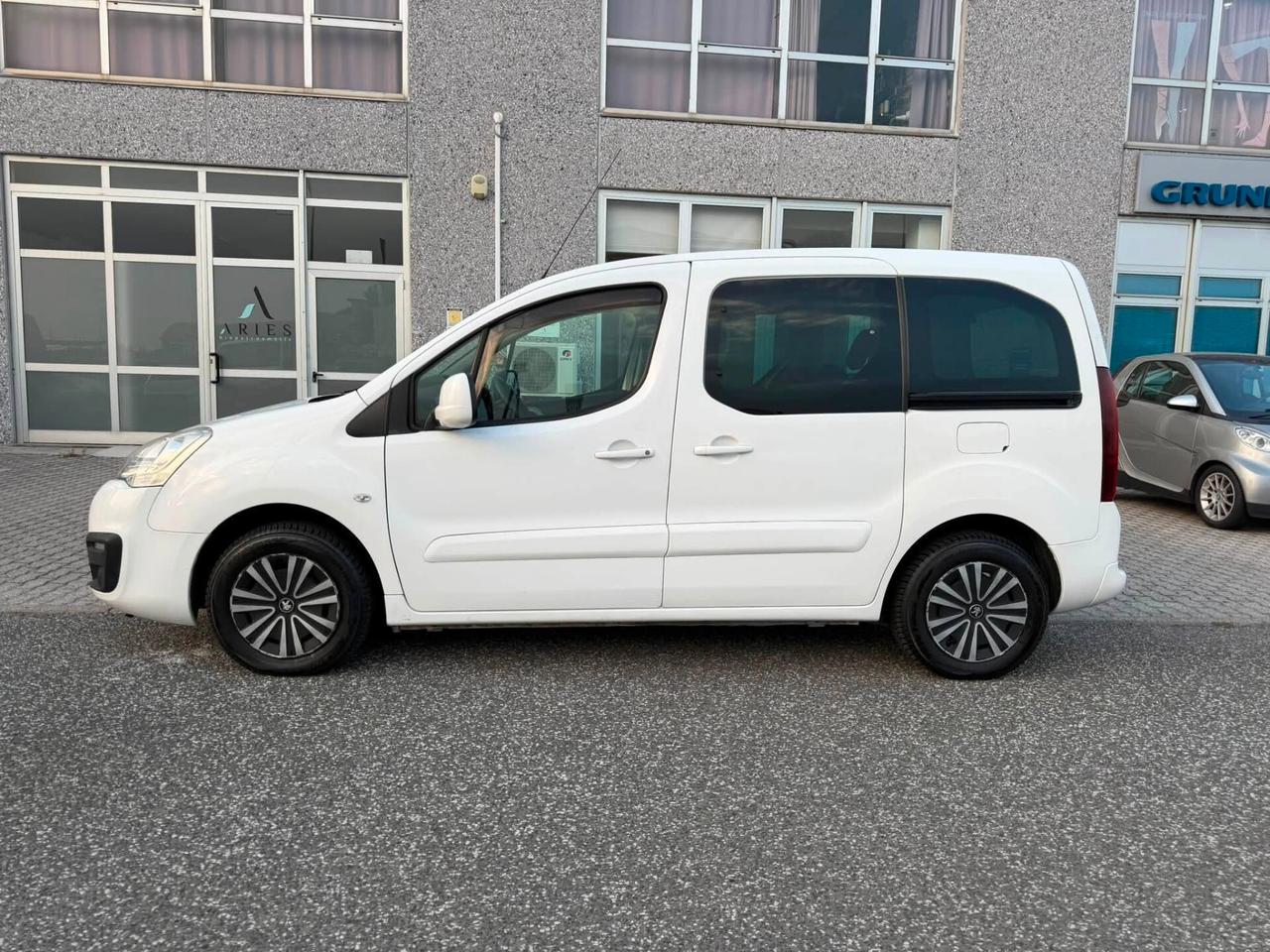 Peugeot Partner BlueHDi 100 ETG6 S&S L2 Furgone Pro