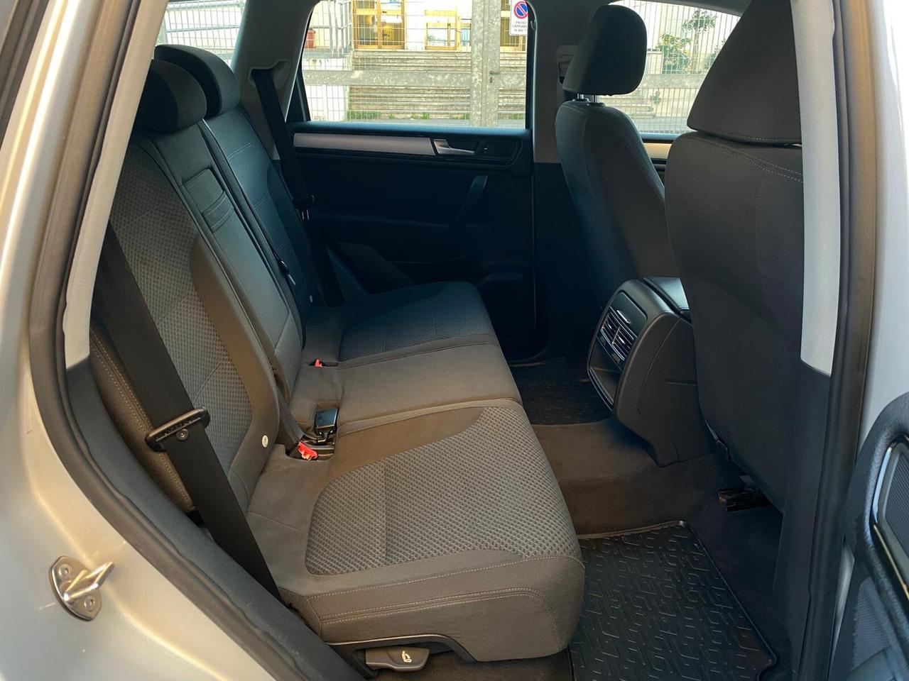 VOLKSWAGEN TOUAREG 3.0 TDI DSG 2011