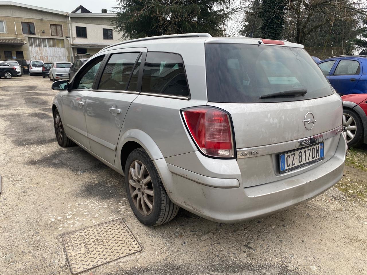 Opel Astra 1.7 CDTI 101CV Station Wagon Club