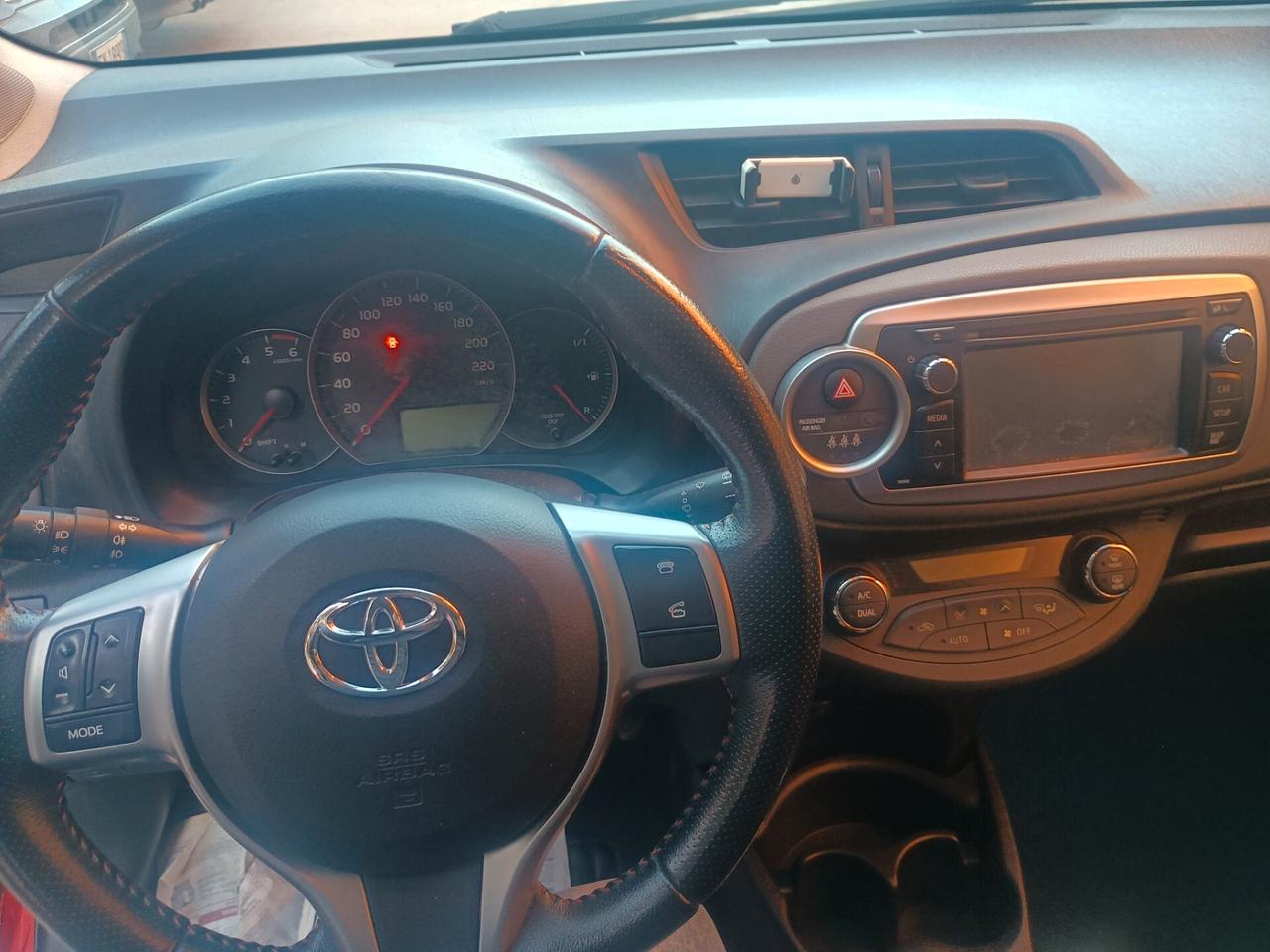 Toyota Yaris 1.4 D-4D 5 porte Lounge