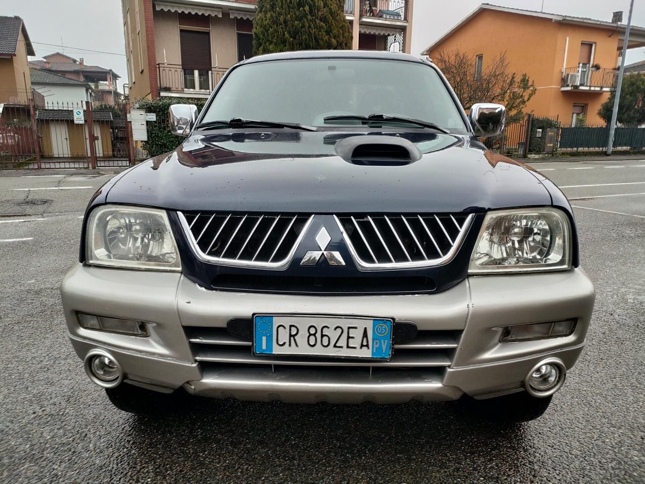 Mitsubishi L200 2.5 TD 4WD Double Cab AUT+GANCIO