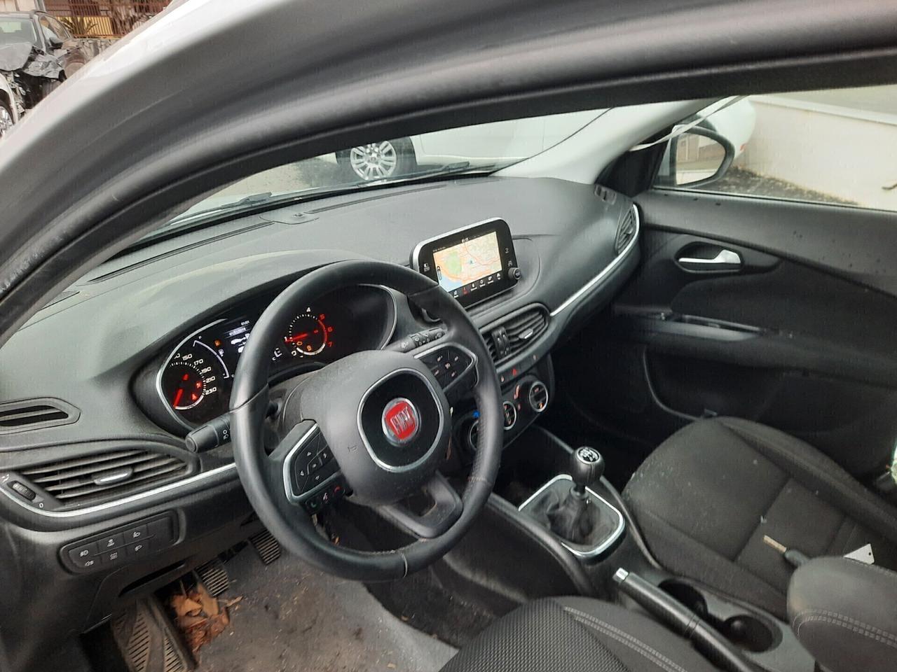 Fiat Tipo 1.6 Mjt S&S SW Lounge