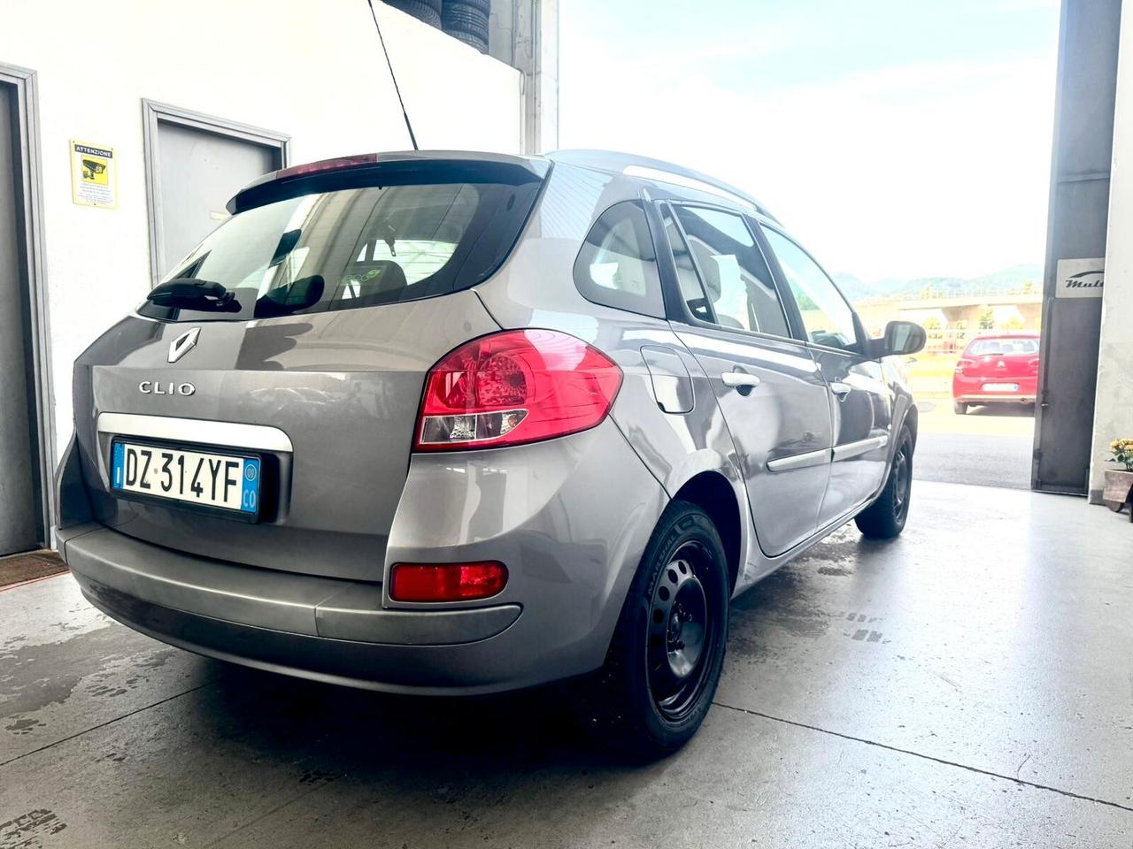 Renault Clio 1.2 16V 5 porte Dynamique