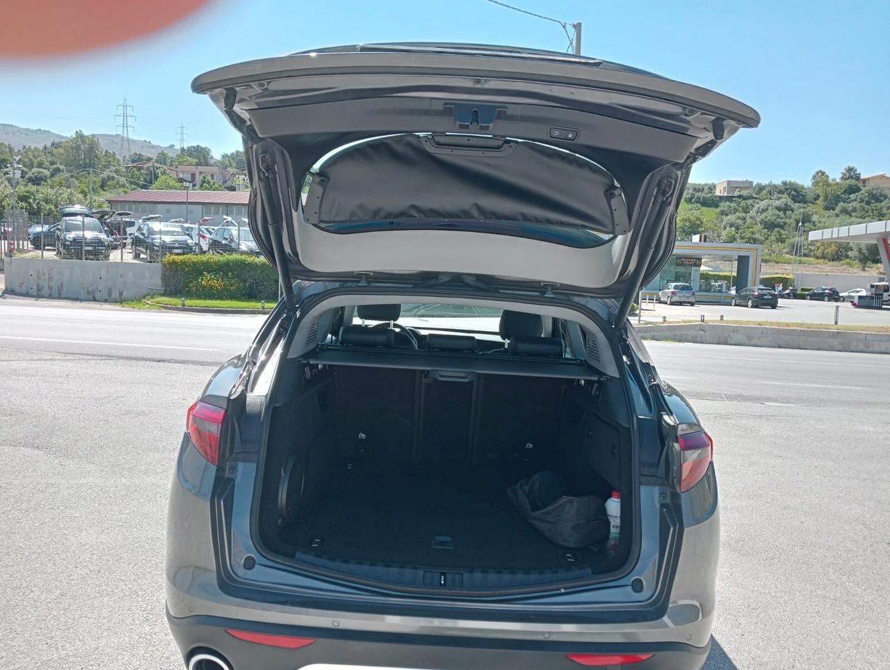 Alfa Romeo Stelvio 2.2 Turbodiesel 210 CV AT8 Q4 Super