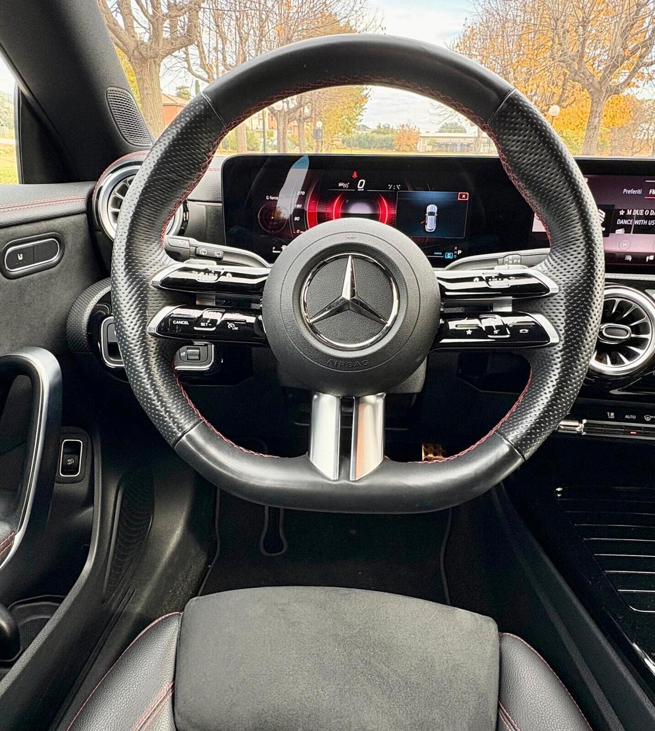 Mercedes-benz CLA 180 Automatic Shooting Brake AMG Line Premium