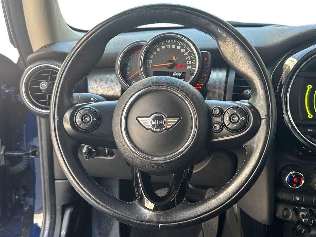 Mini Cooper D 1.5 D Cooper D Hype Auto