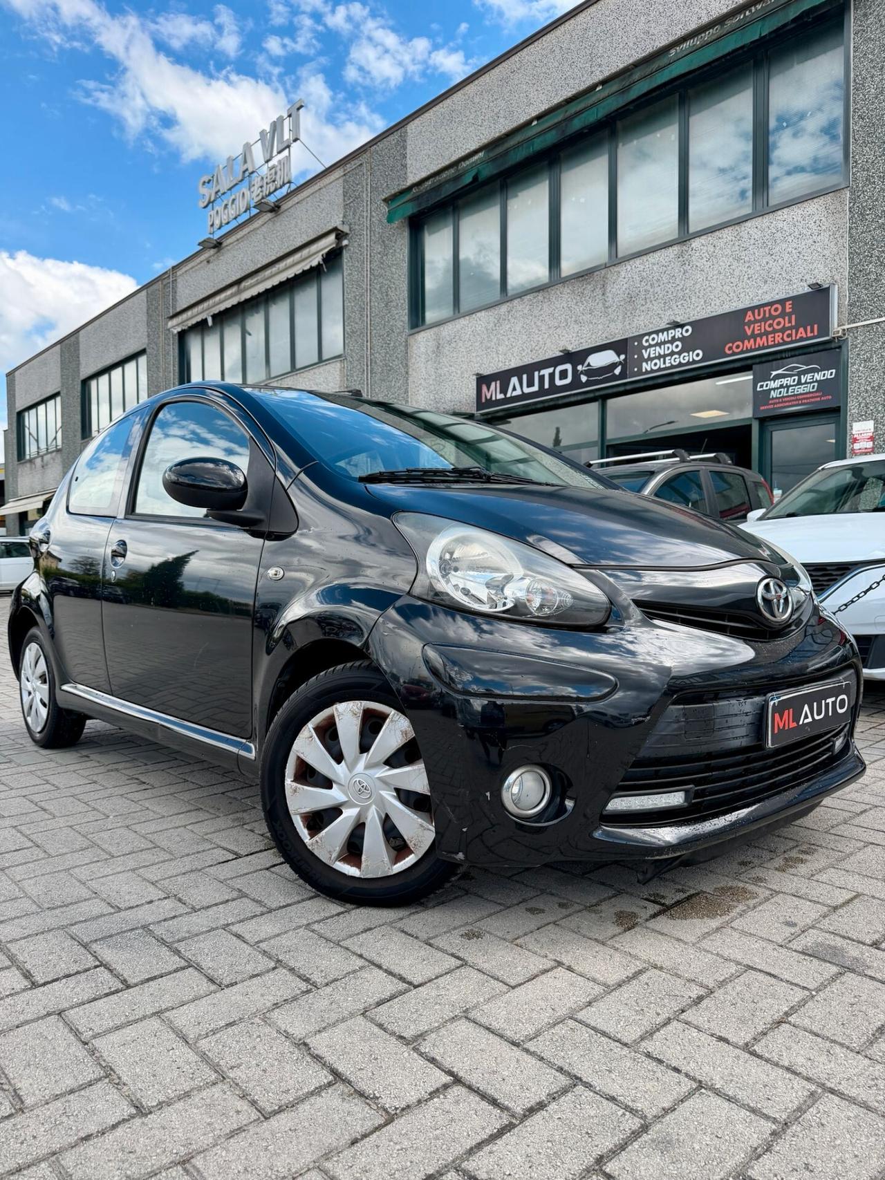 Toyota Aygo 1.0 12V VVT-i 5 porte Lounge Connect