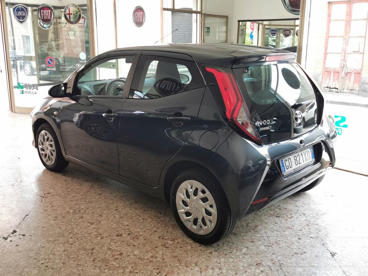 Toyota Aygo Connect 1.0 VVT-i 72CV 5 porte x-business