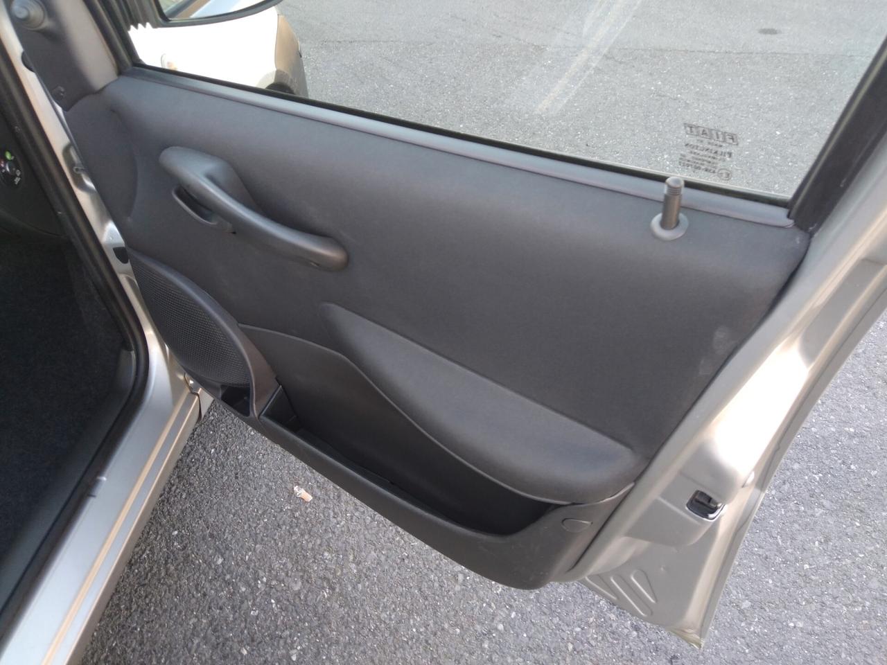 Fiat Punto 1.2 60cv benzina-gpl porte Active