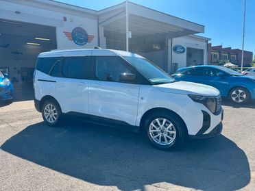 Ford Tourneo Courier 1.0 EcoBoost Titanium