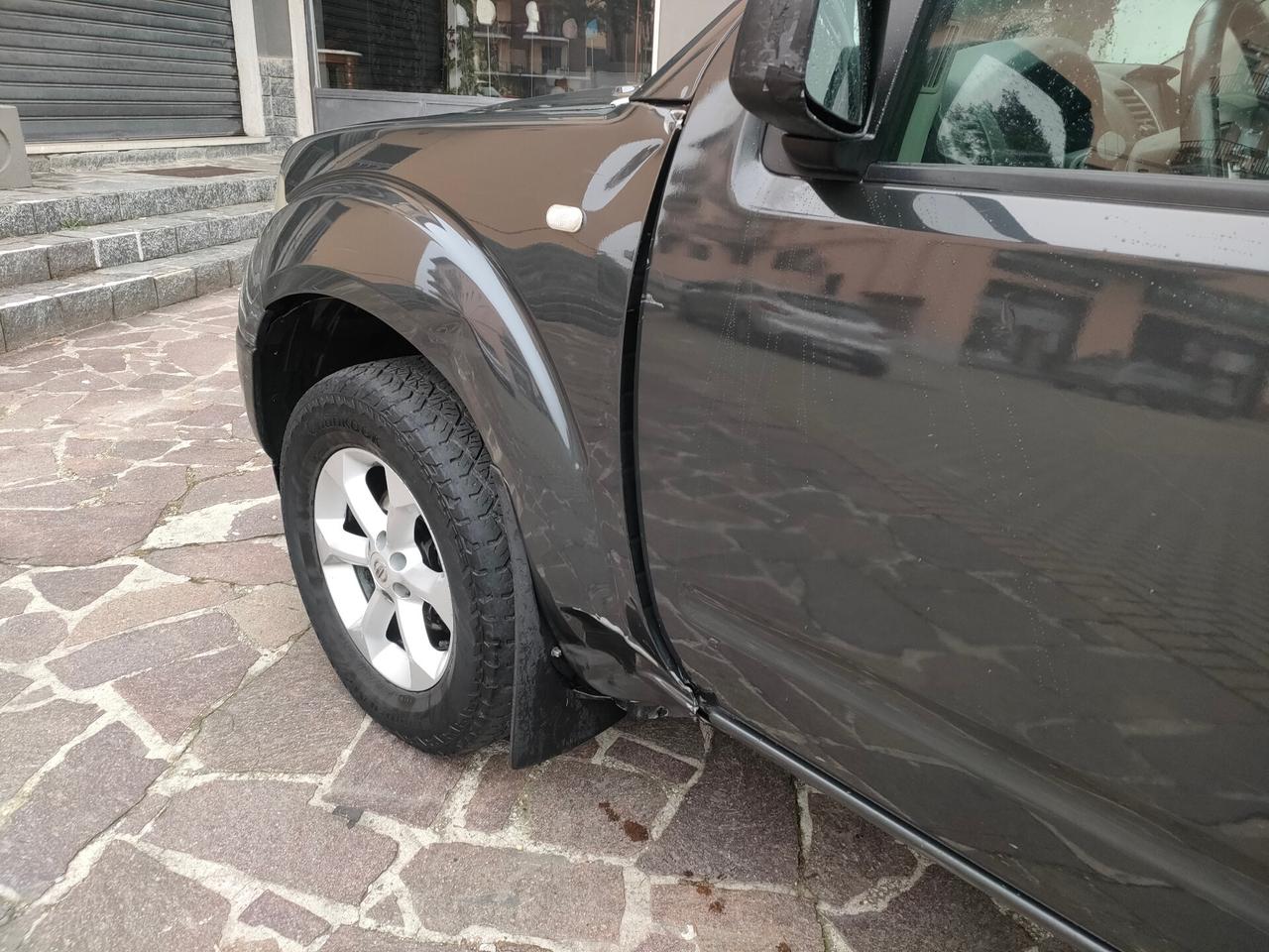 Nissan Navara 2.5 dCi Double Cab PREZZO INTRATTABILE