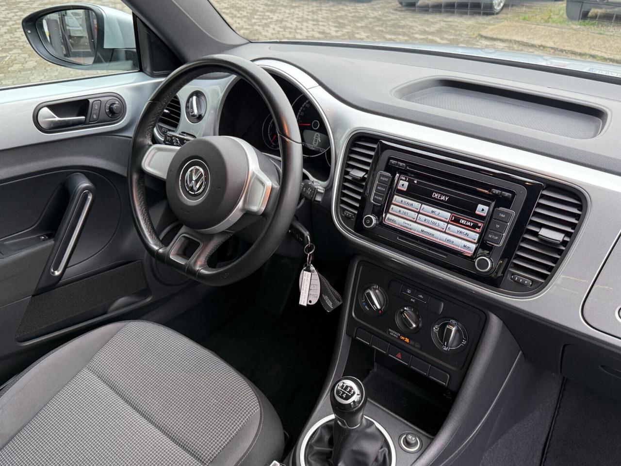 Volkswagen Maggiolino 1.6 tdi|UNIPRO|NEOPATENTATI
