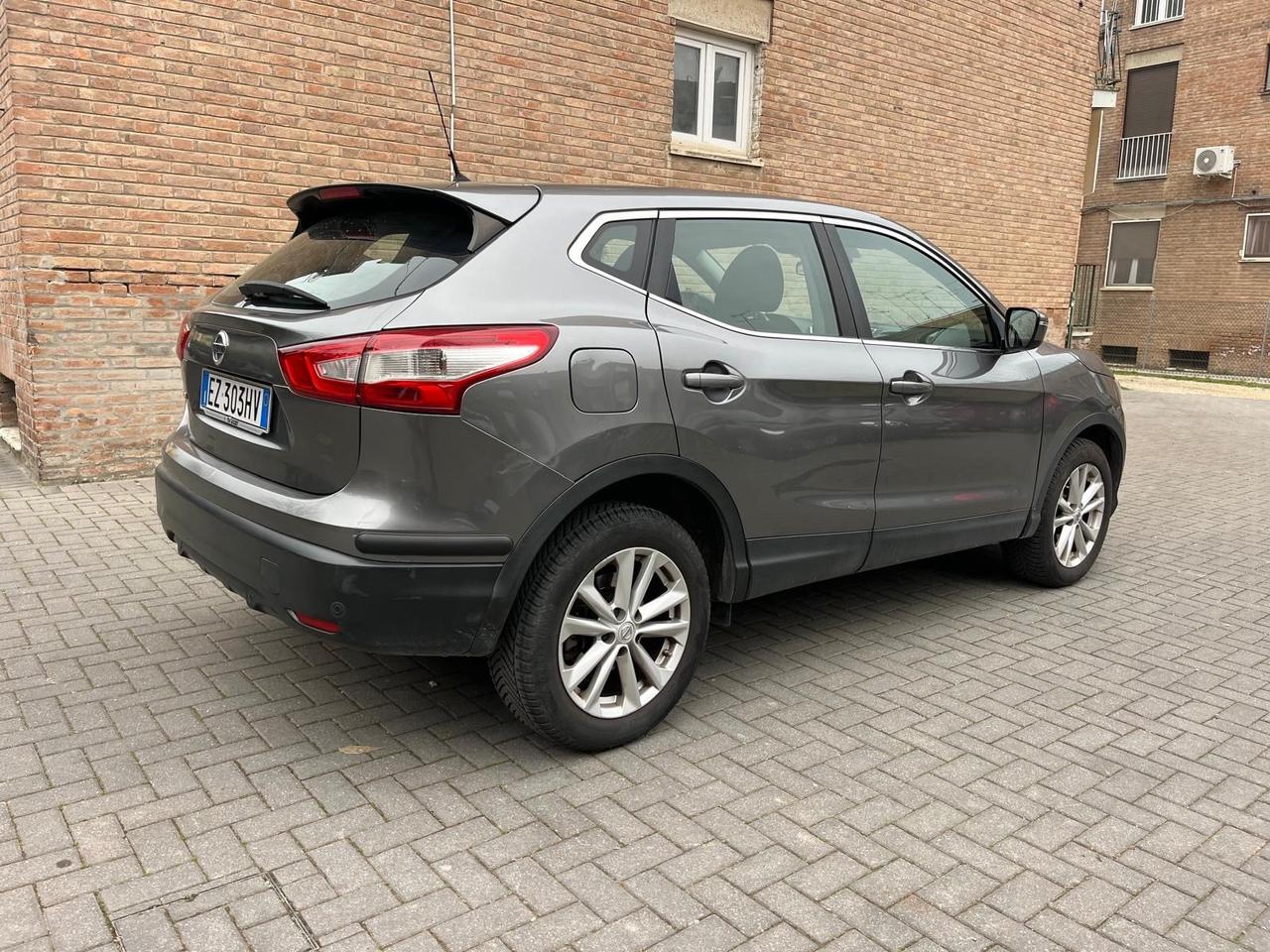 Nissan Qashqai 1.2 DIG-T Visia