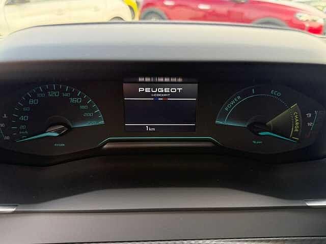 Peugeot 2008 Hybrid 136 e-DCS6 Style