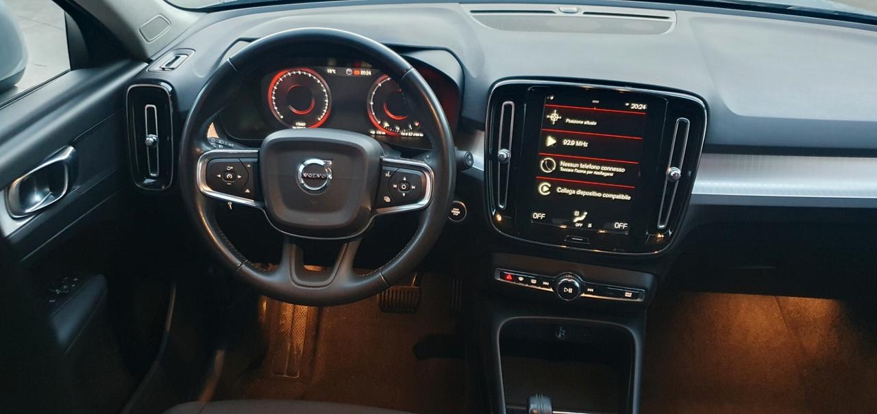 Volvo XC40 D3 R-design