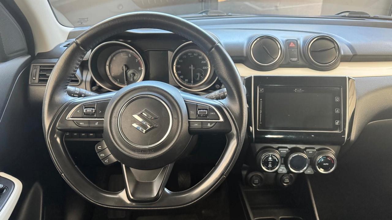 Suzuki Swift 1.2 Hybrid Top