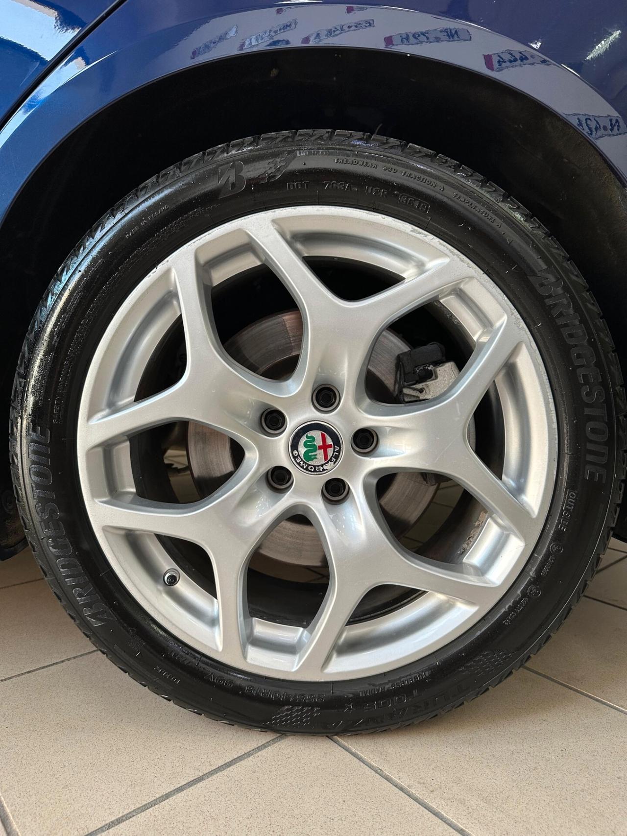 Alfa Romeo Giulia 2.2 Turbodiesel Q4 190 CV AT8 Lusso