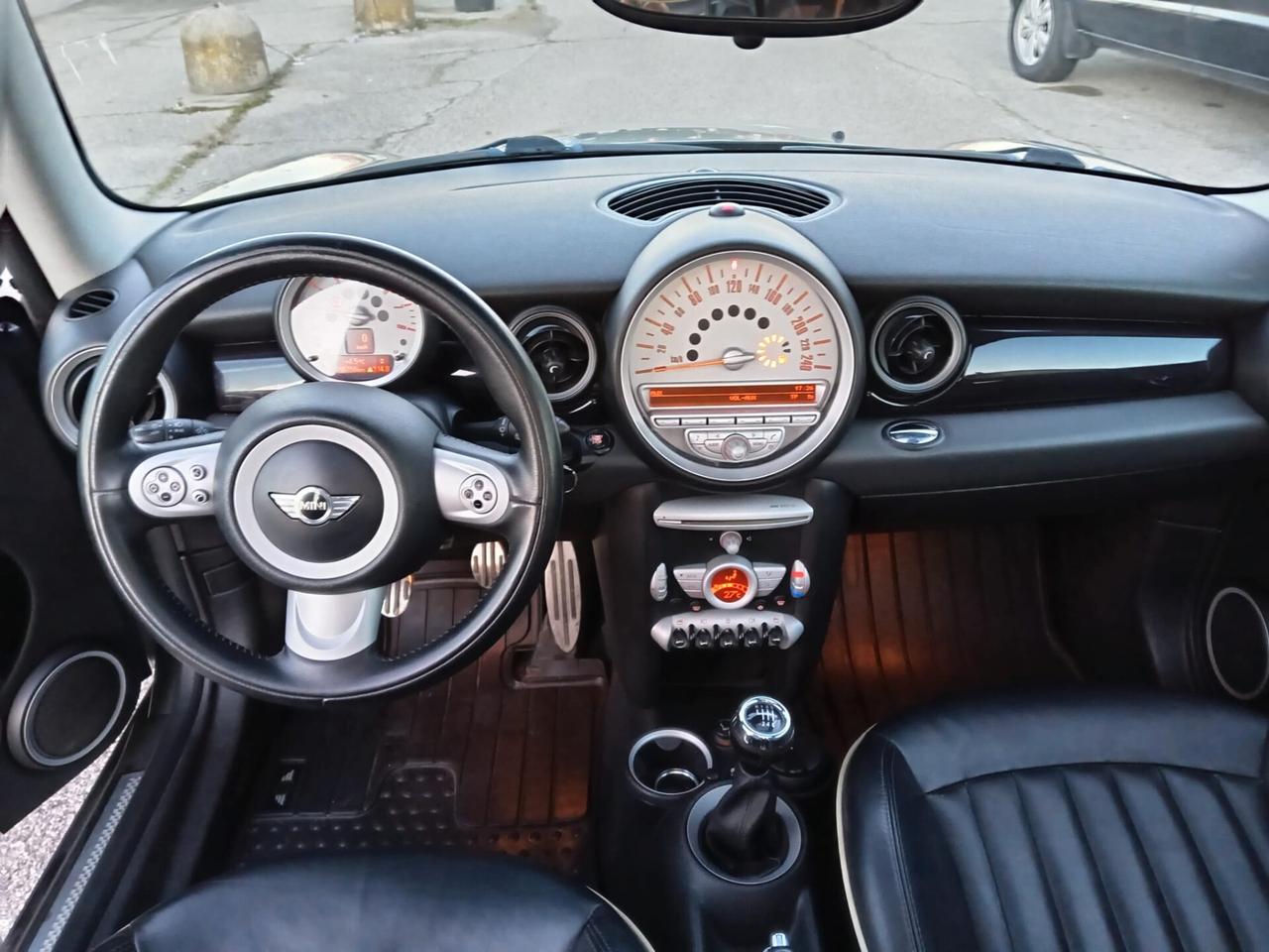 Mini 3 serie 16 V (R56)