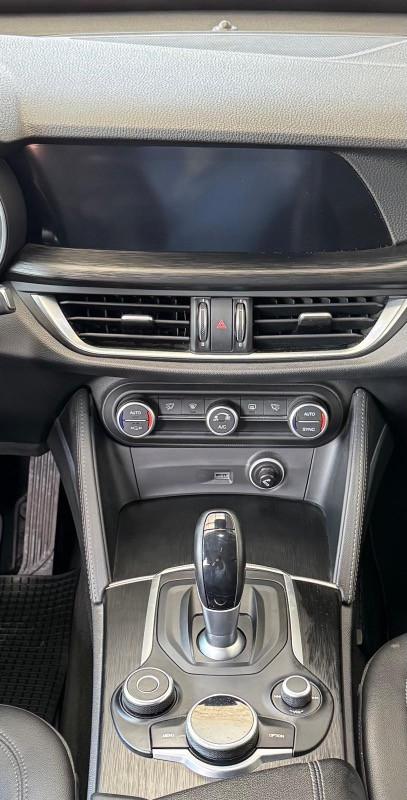 Alfa Romeo Stelvio 2.2 t B-Tech Q4 210cv auto