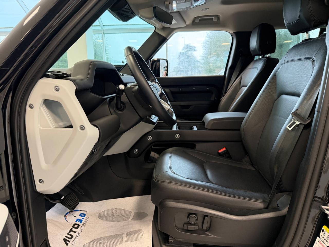 Land Rover Defender 110 3.0D I6 200 CV AWD Auto SE