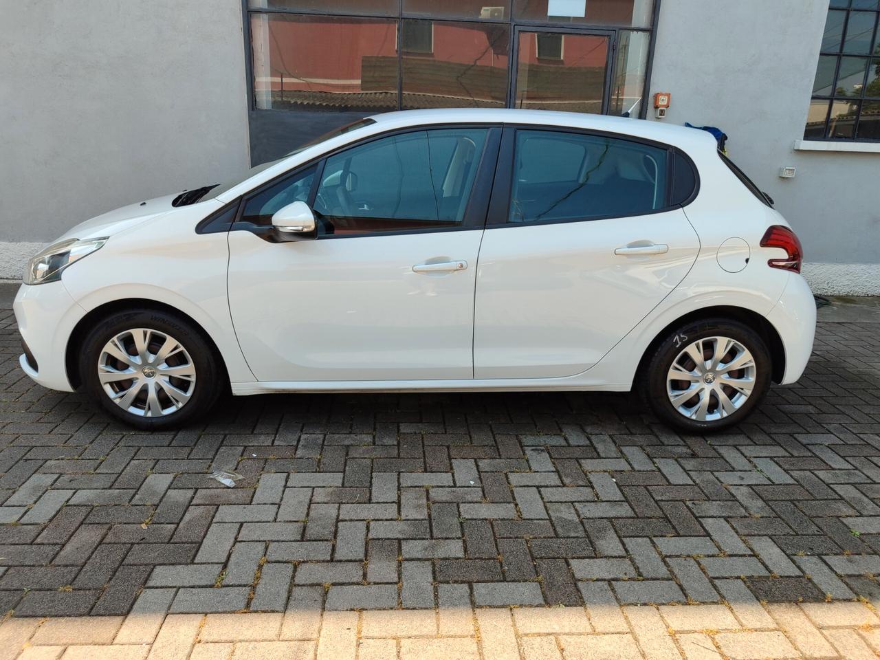 Peugeot 208 BlueHDi 75 5 porte Active