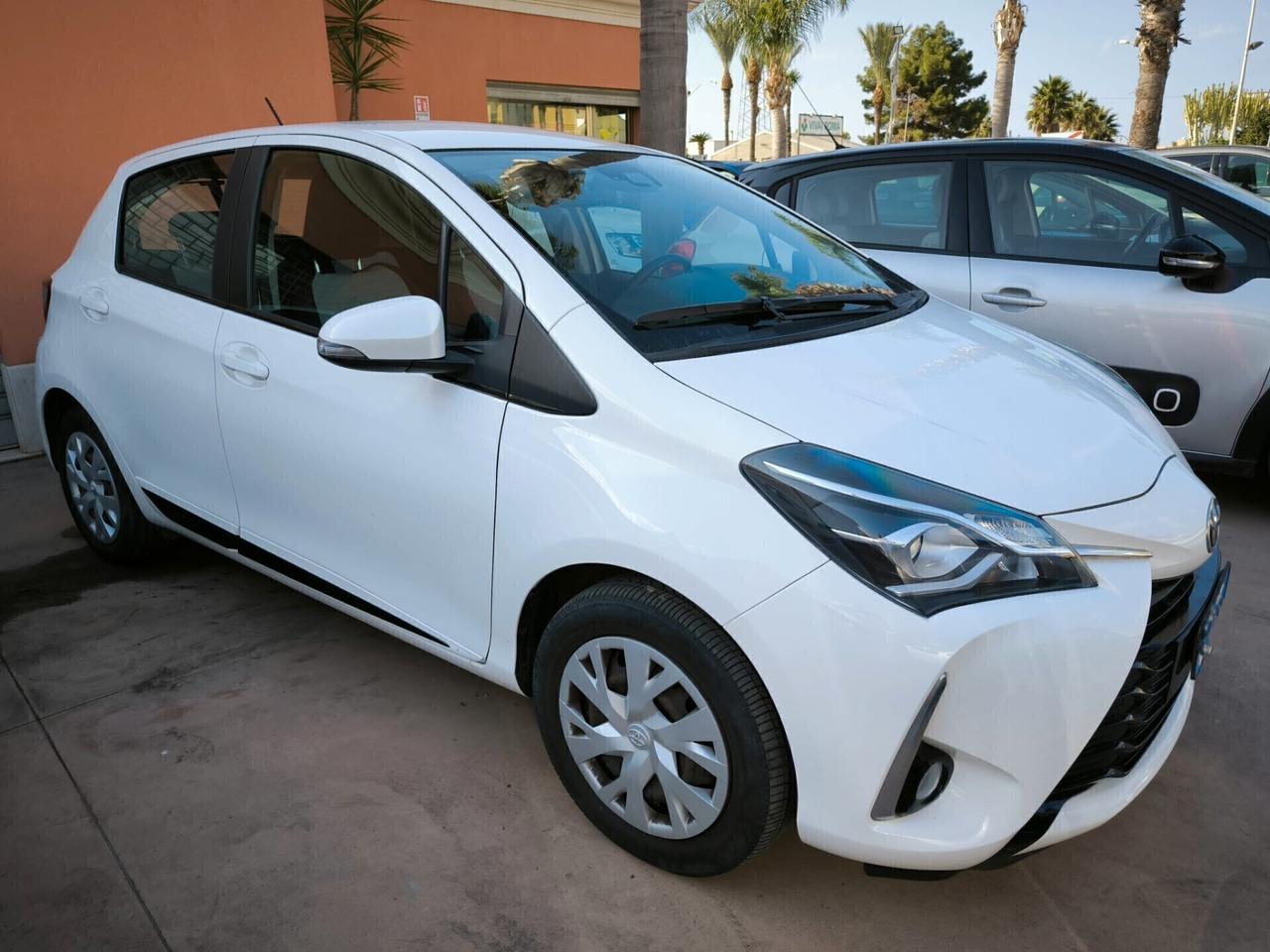 Toyota Yaris 1.0 5 porte Active