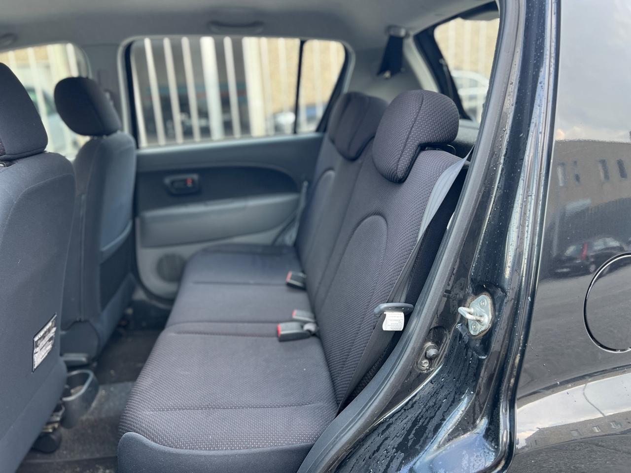 Daihatsu Sirion 1.0 12V Mio