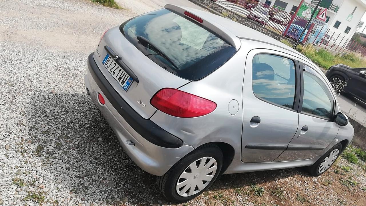 Peugeot 206 1.1 5p. XR