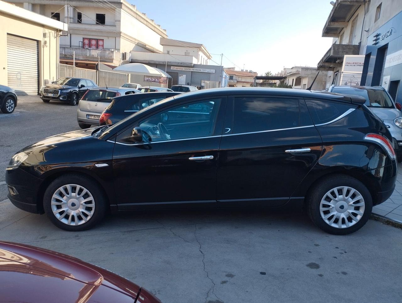 Lancia Delta 1.6 MJT DPF Argento