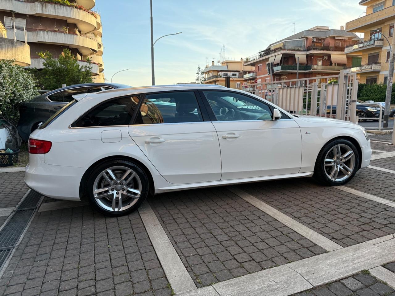 Audi A4 Avant 2.0TDI 177CV mult. S line - UNIPRO’ !!