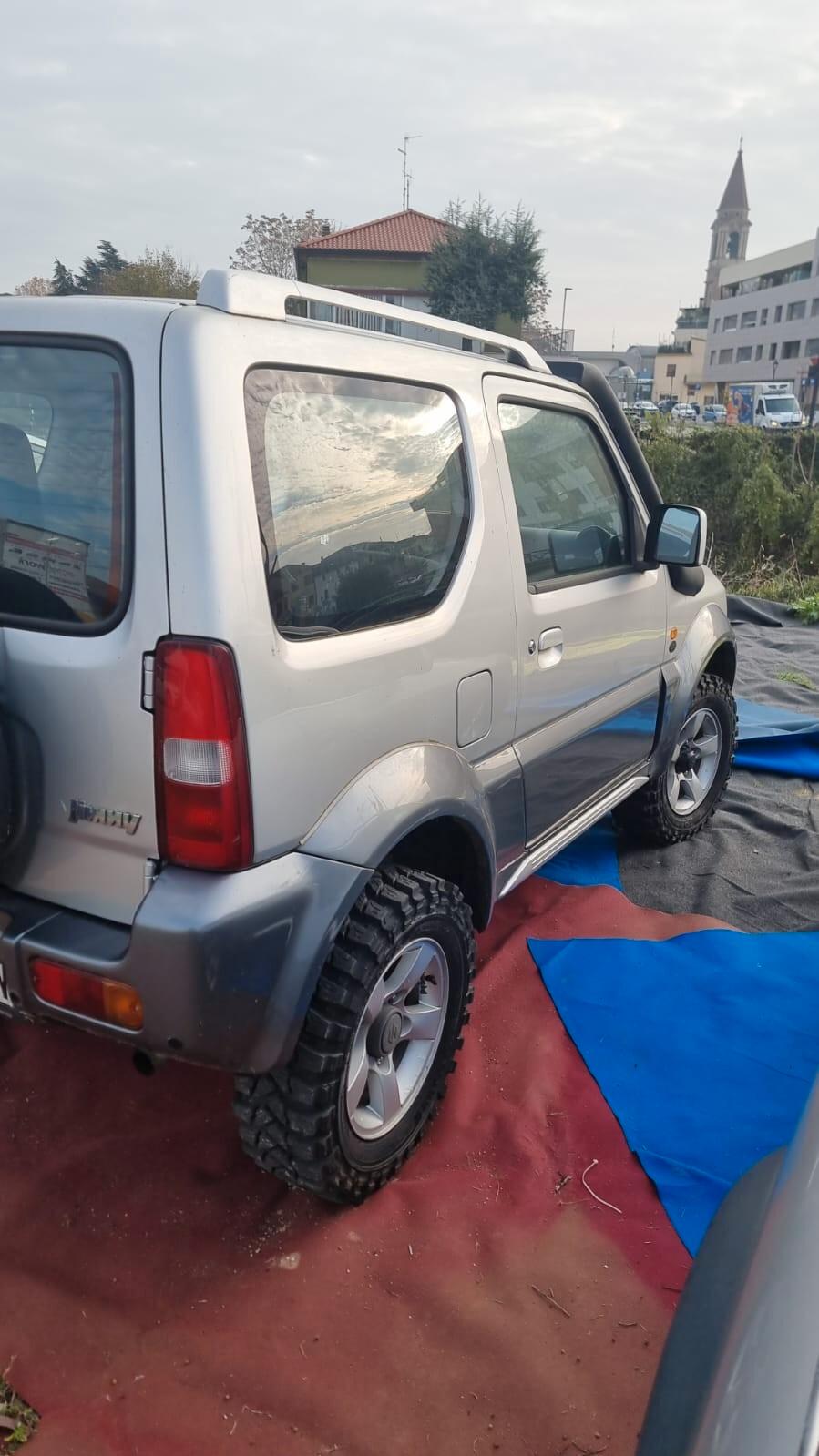 Suzuki Jimny 1.5 DDiS cat 4WD JLX Più