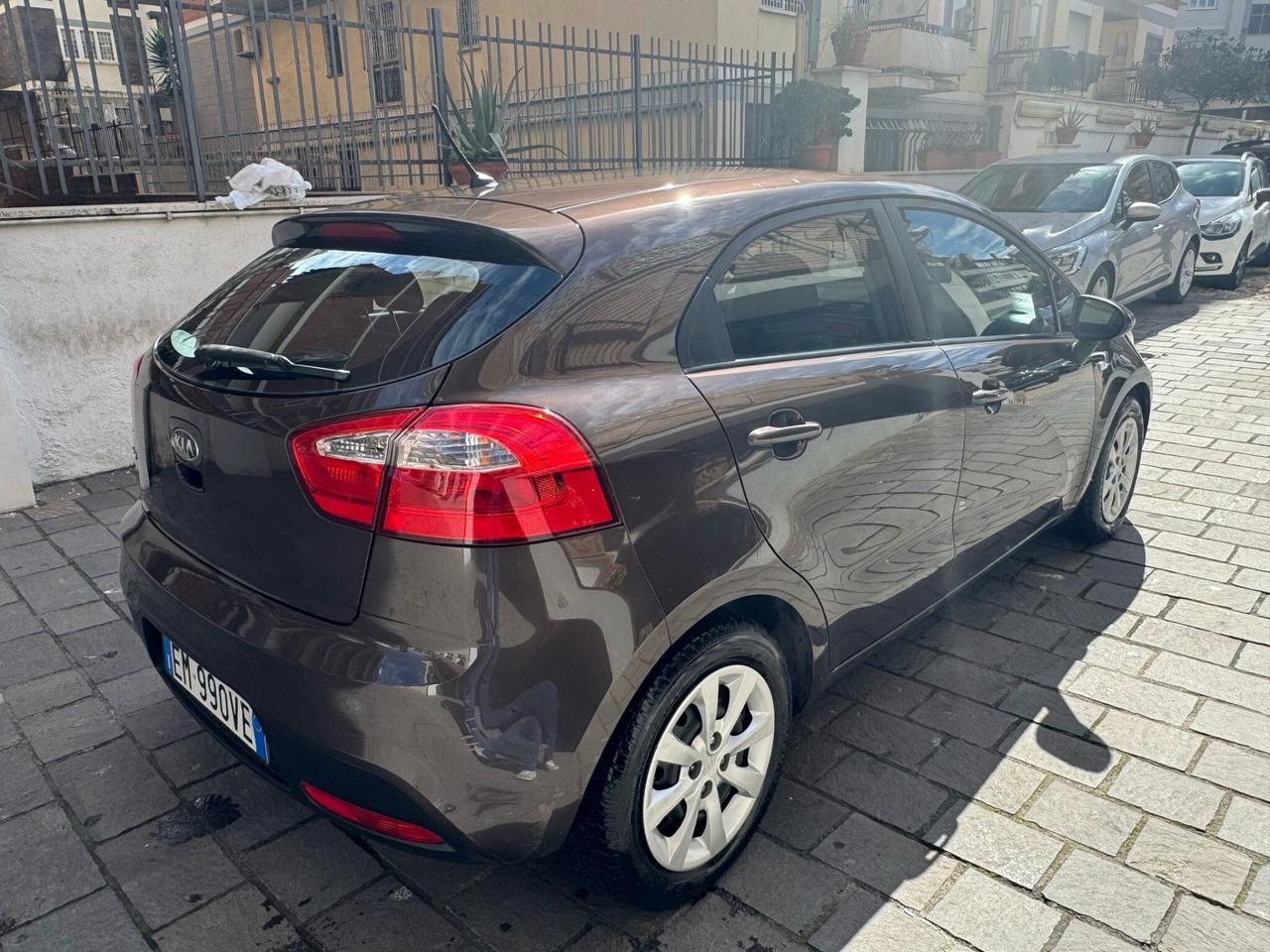 KIA Rio 1.2 CVVT 5P EX UNICO PROPRIETARIO