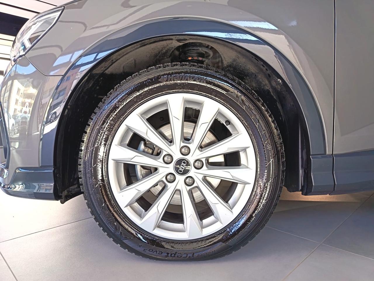 Audi Q3 35 TDI S tronic Business