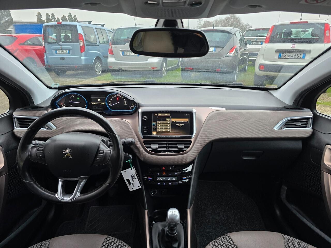 Peugeot 2008 BlueHDi 120 Allure