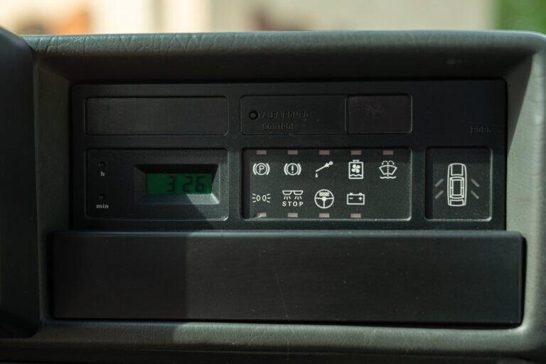 1991 ALFA ROMEO 75 - ALF00251