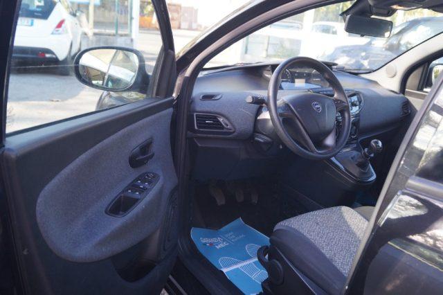LANCIA Ypsilon 1.0 FireFly 5 porte S&S Hybrid Silver