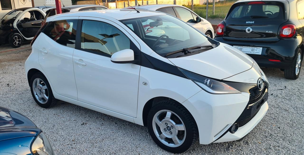 Toyota Aygo 1.0 NESSUN OBBLIGO DI FINANZIAMENTO GARANZIA 12 MESI