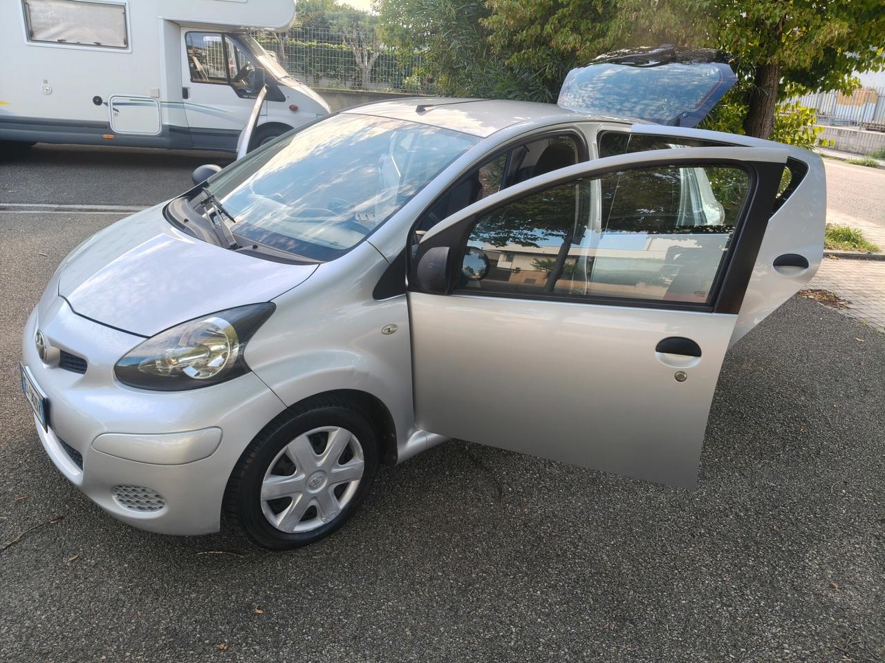 Toyota Aygo 1.0 5 porte 2012 SOLO 45.000 KM