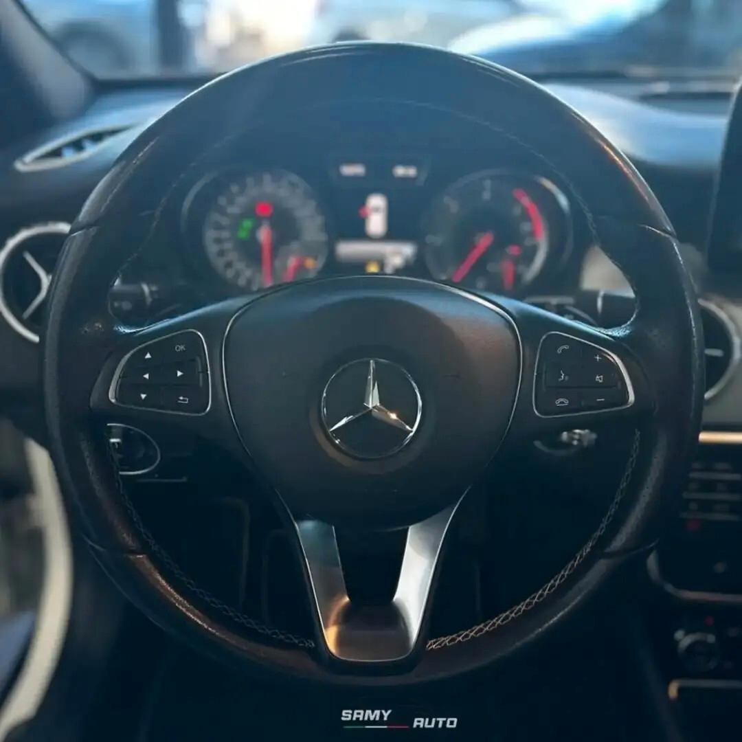 Mercedes-benz GLA 220 d Premium 4matic auto