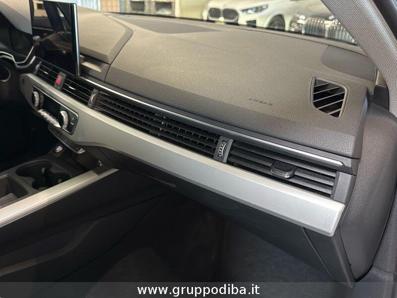 Audi A4 V 2019 Avant Diesel Avant 40 2.0 tdi Business 190cv s-tronic