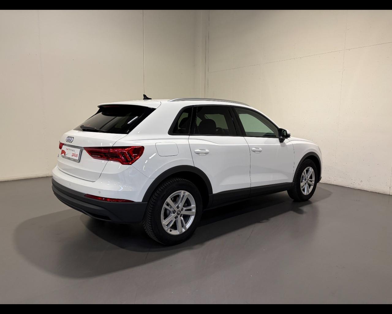 AUDI Q3 35 TDI S-TRONIC BUSINESS
