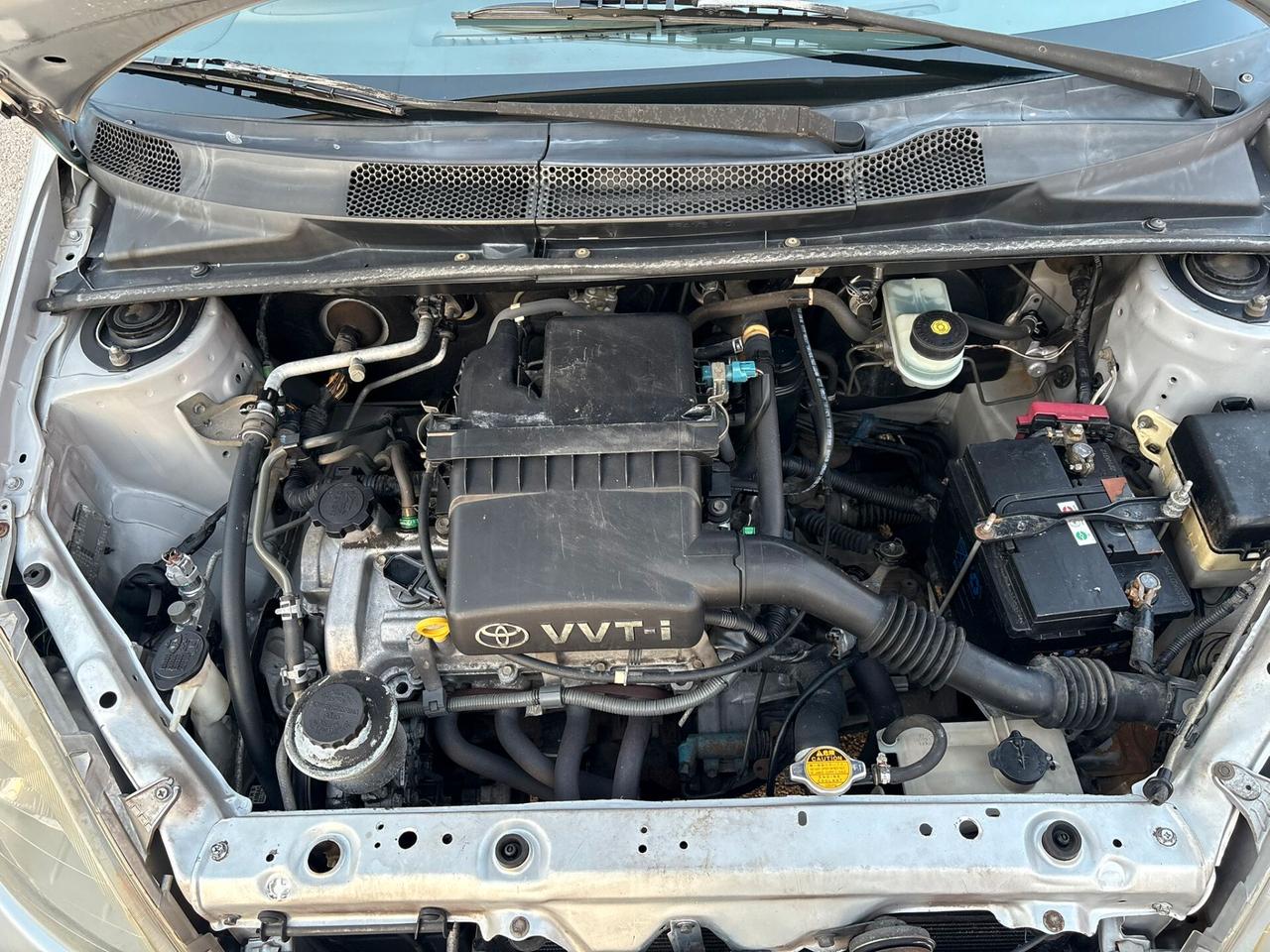 Toyota Yaris 1.0i 16V cat 3 porte
