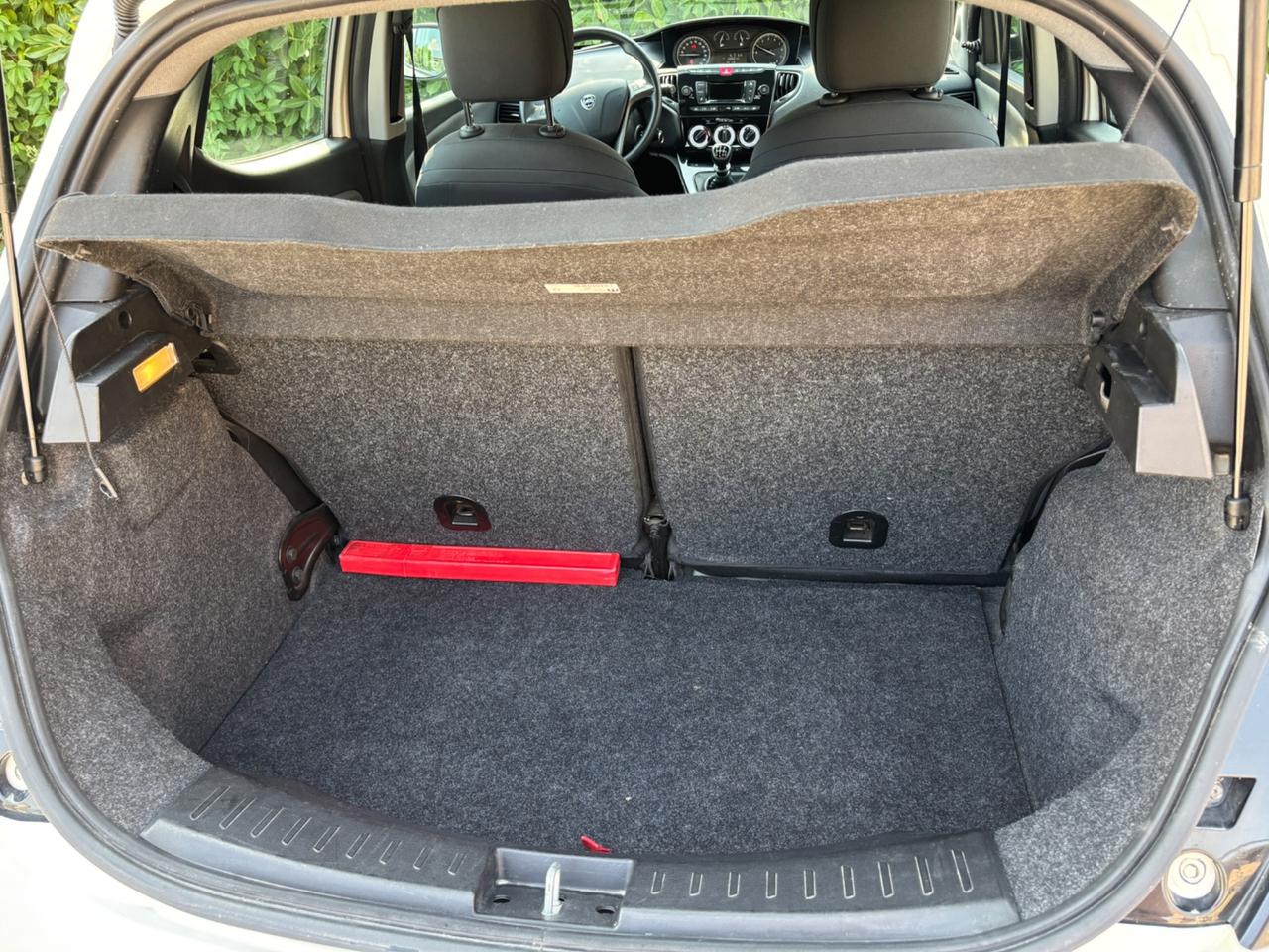 Lancia Ypsilon Hybrid (con soli 108000km)