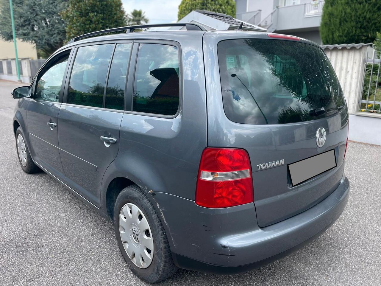 Volkswagen Touran 1.6 Conceptline Bifuel G