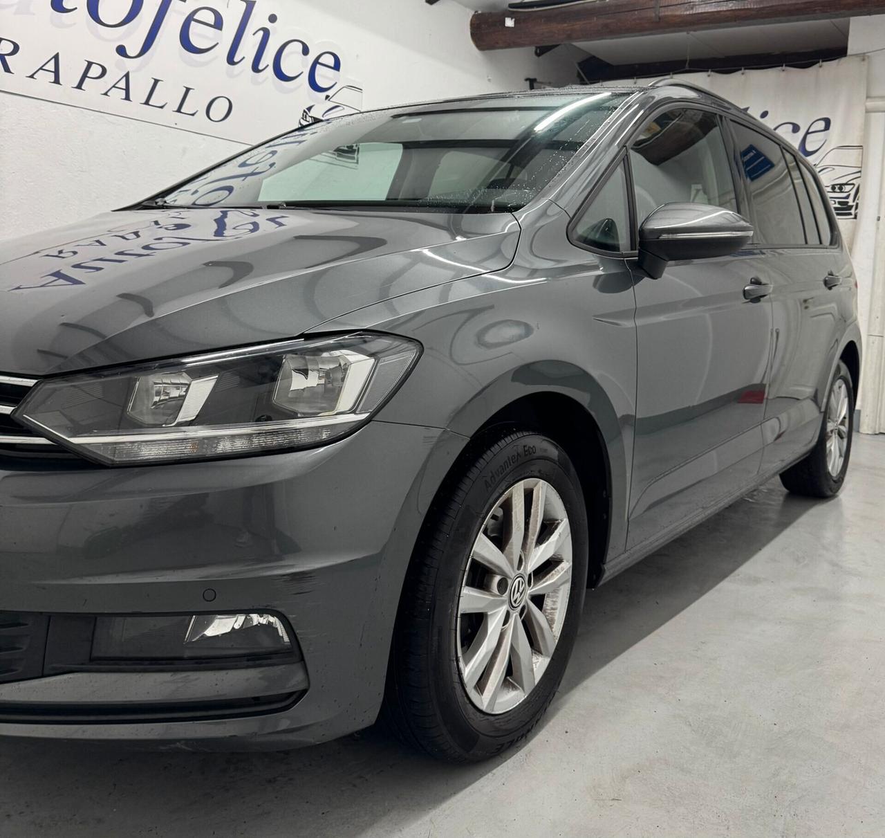 Volkswagen Touran 1.6 TDI 115 CV SCR DSG Executive BlueMotion Tech.