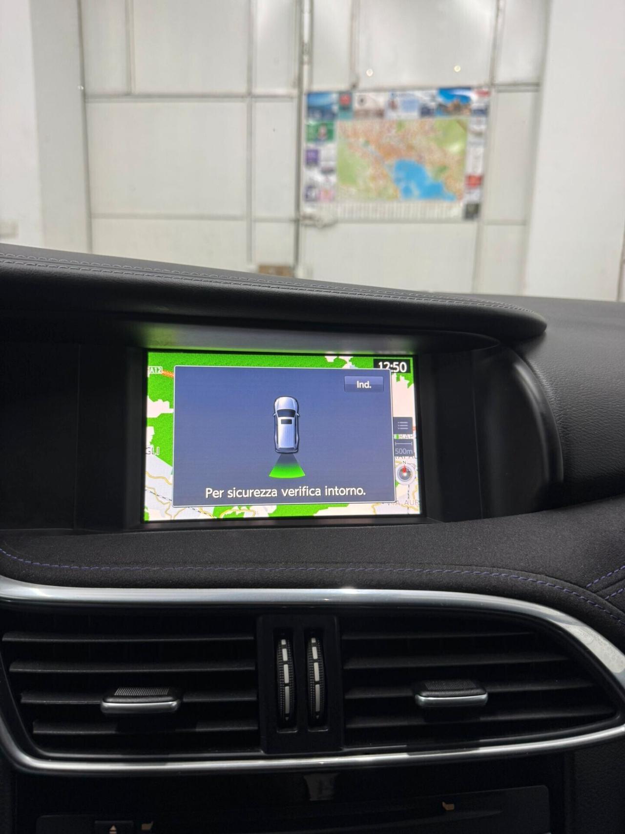 Infiniti Q30 1.5 diesel Premium Tech