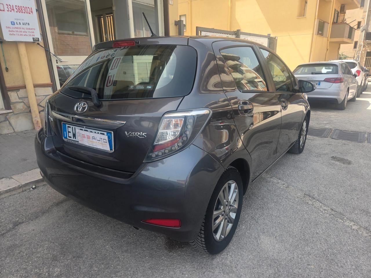 TOYOTA YARIS ANNO 2014 1.0 BENZINA 70 CV KM 90000 CERTIF