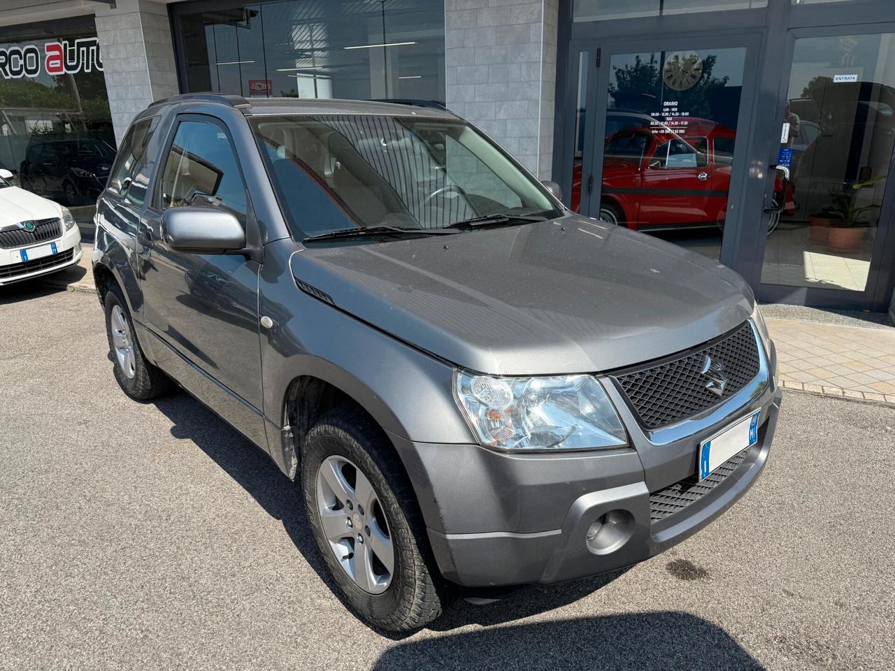 Suzuki Grand Vitara 4x4 1.6 Benzina Neopatentati