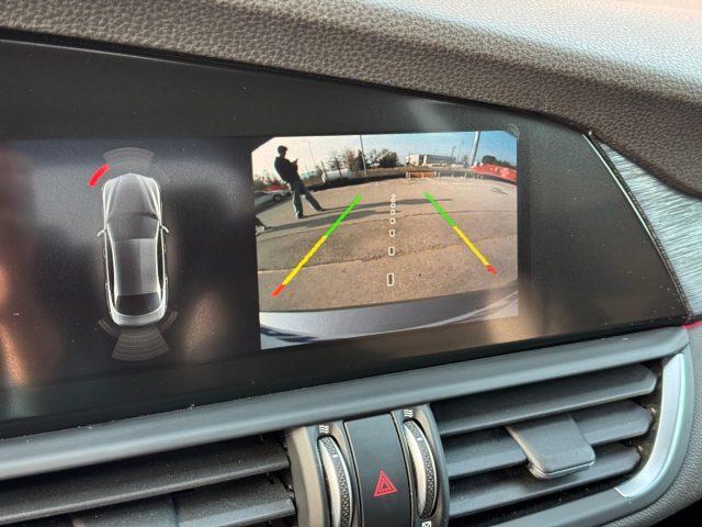 ALFA ROMEO Giulia 2.2 160 CV AT8 Executive Ambient Lighting/adaptive