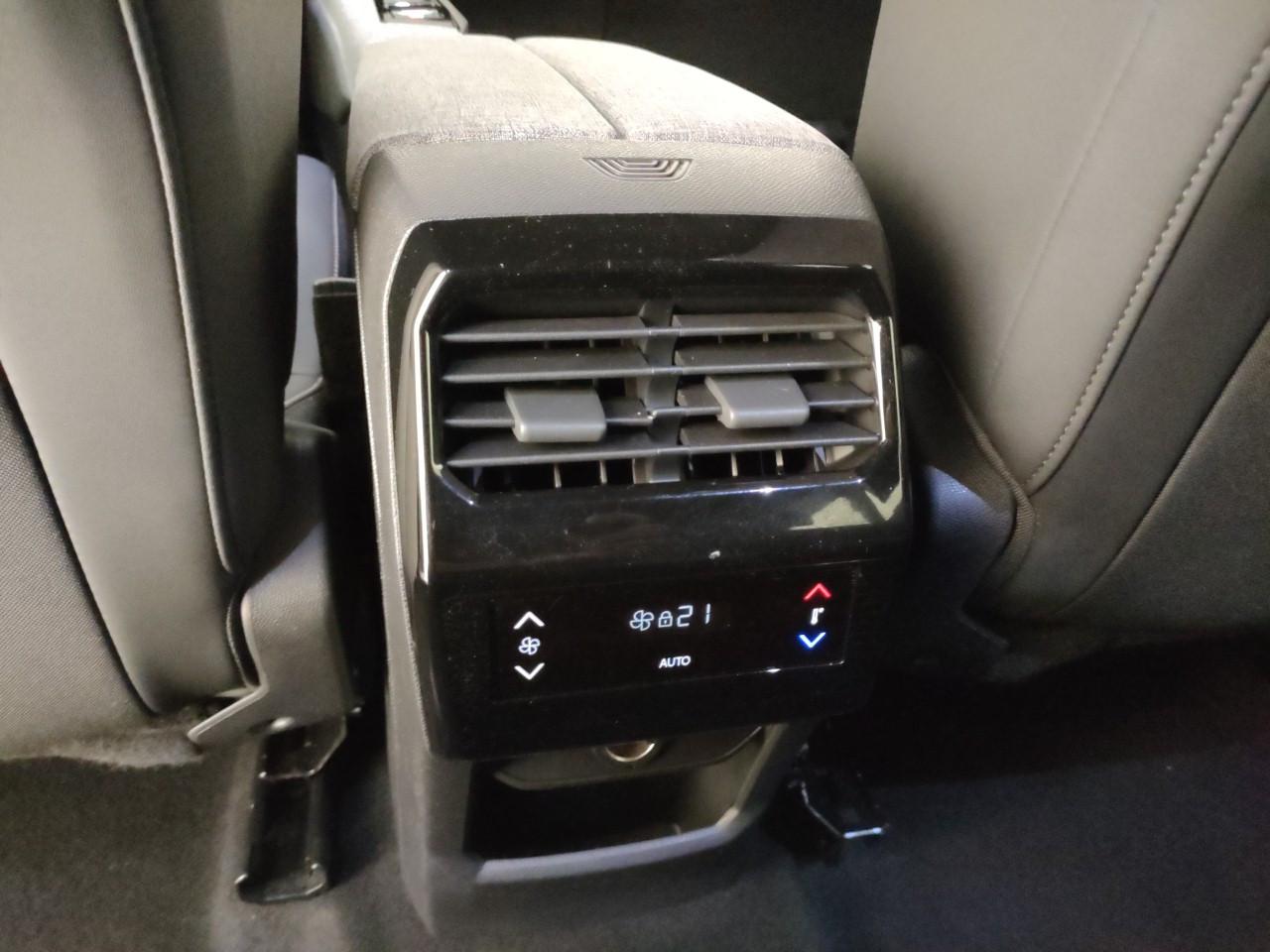 PEUGEOT 5008 1.2 hybrid Allure 145cv 7p.ti e-dcs6